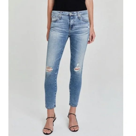AG The Prima Crop Cigarette Distressed at knees Jeans size 28 Light Denim - Picture 1 of 7